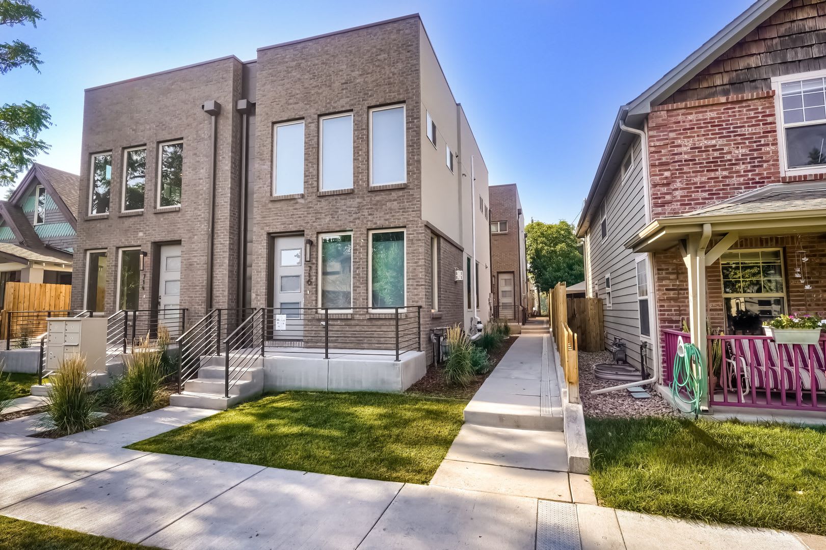 Incentives 3 Bedroom 3 5 Bath Townhome 2 Large Flex Spaces Spacious Roof Top Deck – photo 1