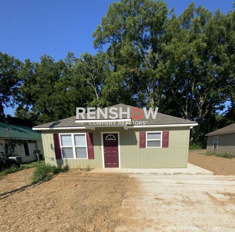 133 Hawthorne Ave – photo 1 of 16