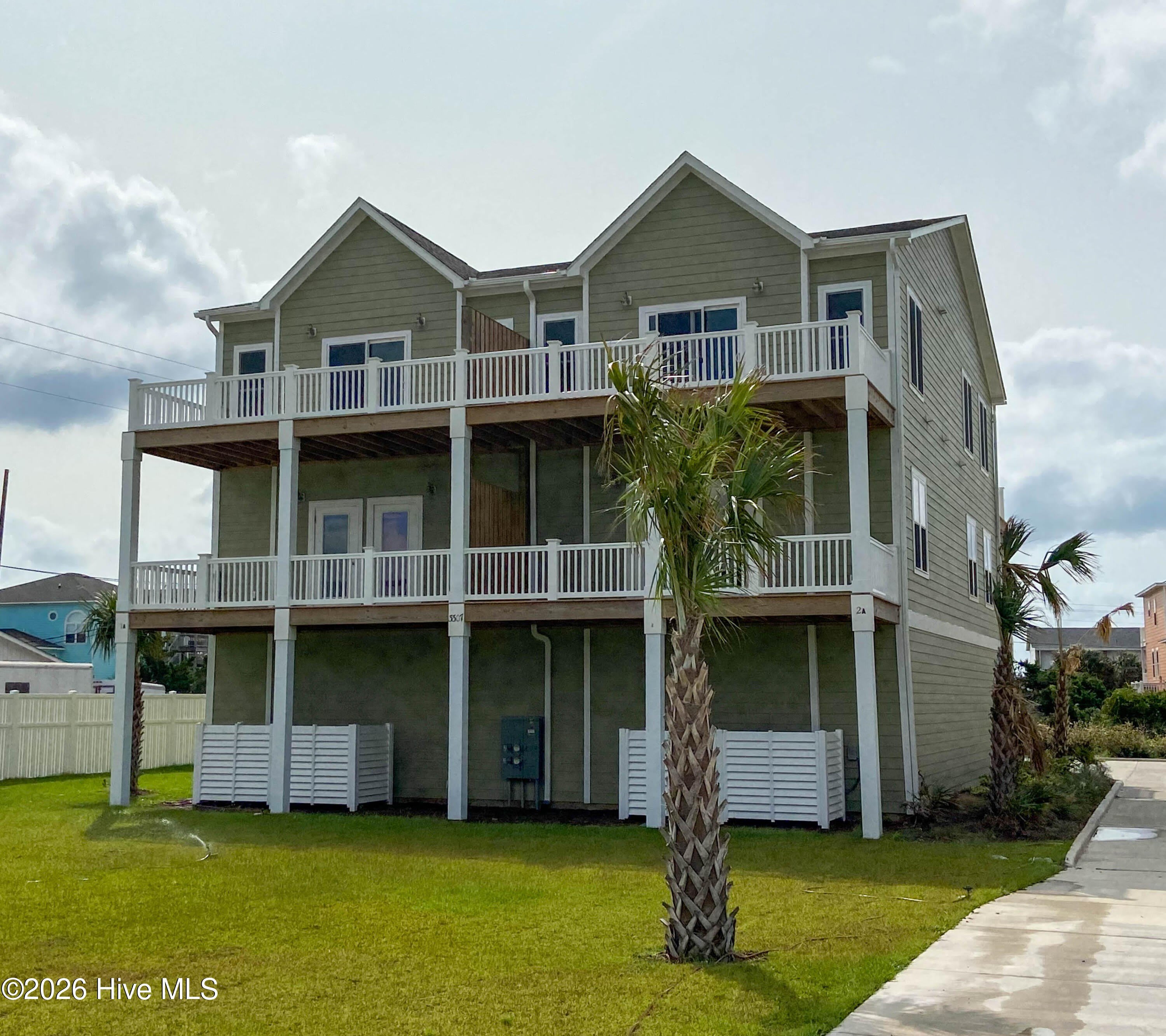 3307 Emerald Drive – photo 1 of 22