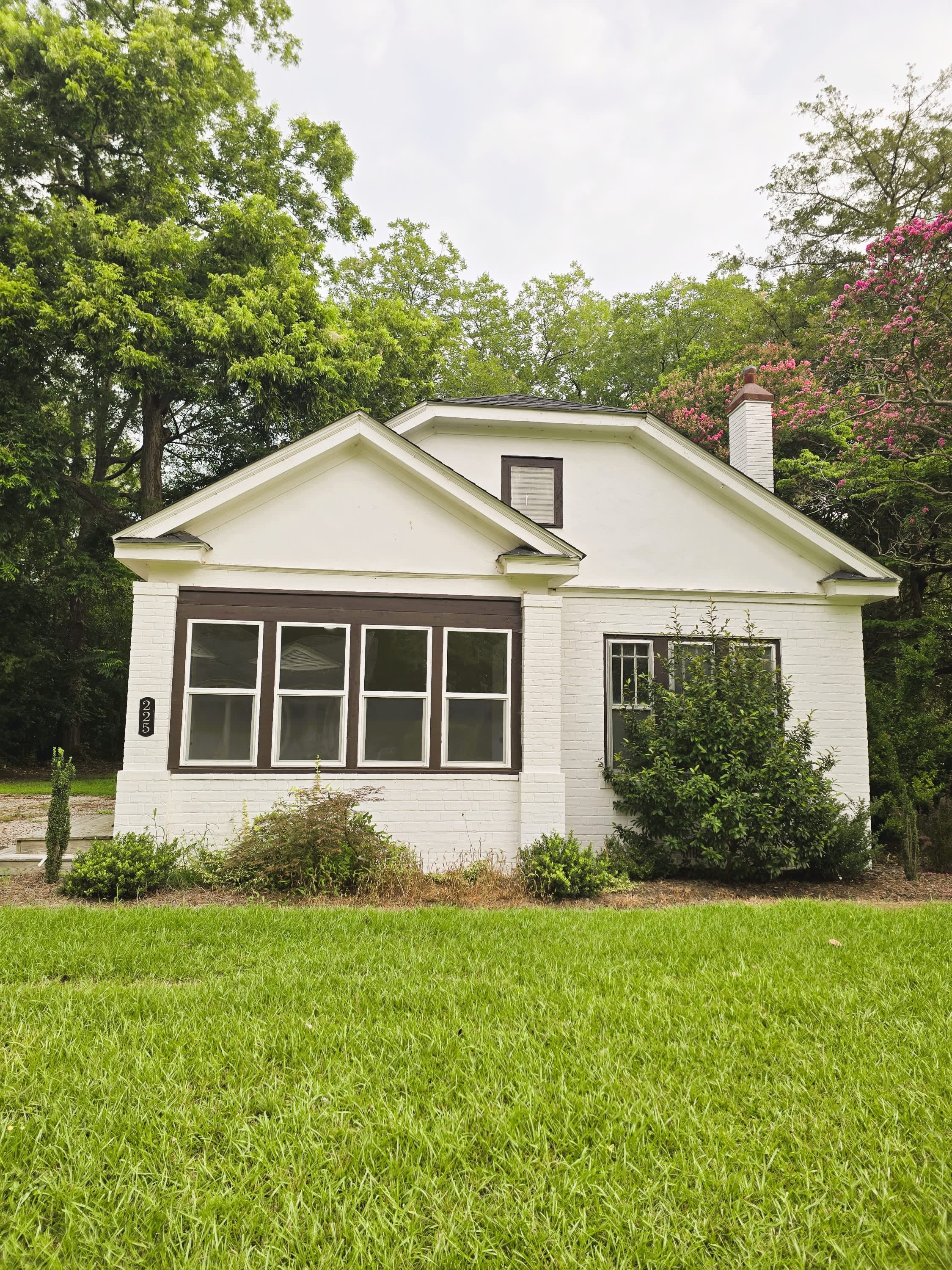 225 Bond Street – photo 1 of 29