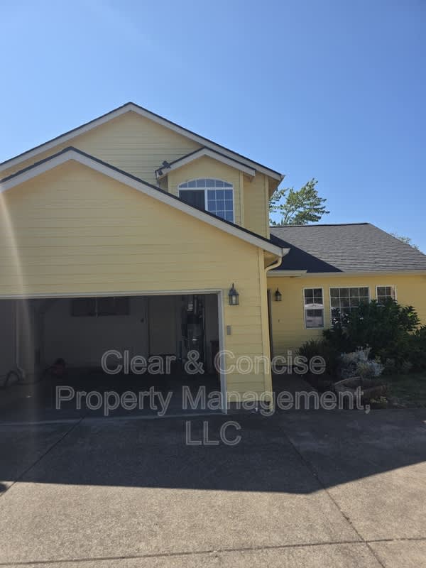 4206 Royal Avenue – photo 1