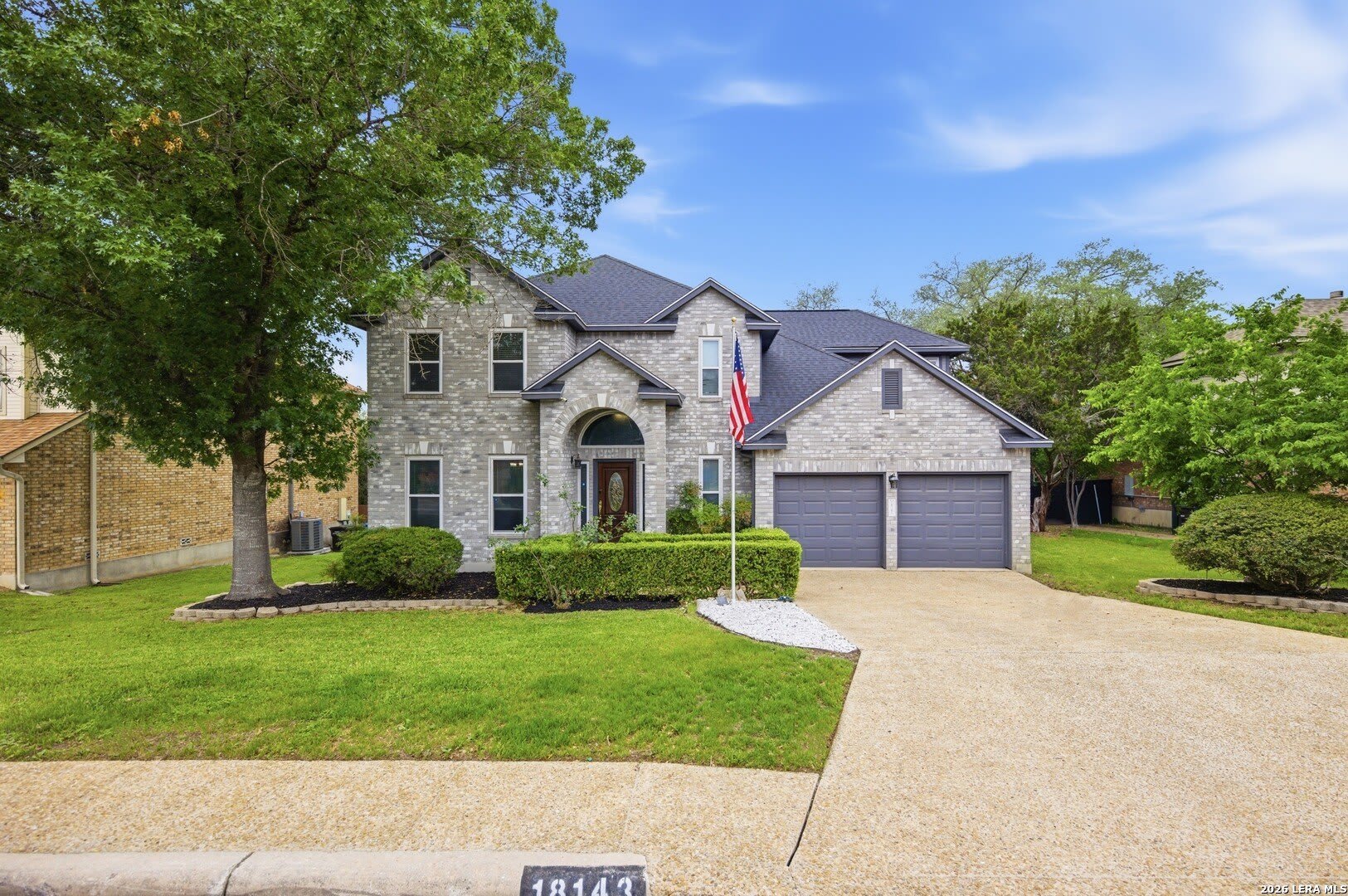 18143 SUMMER KNOLL DR – photo 1