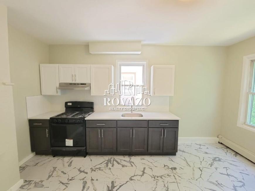 525 21St Street – photo 1 of 20