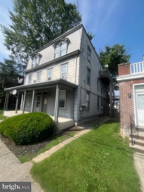 543 Bridge Street – photo 1 of 9