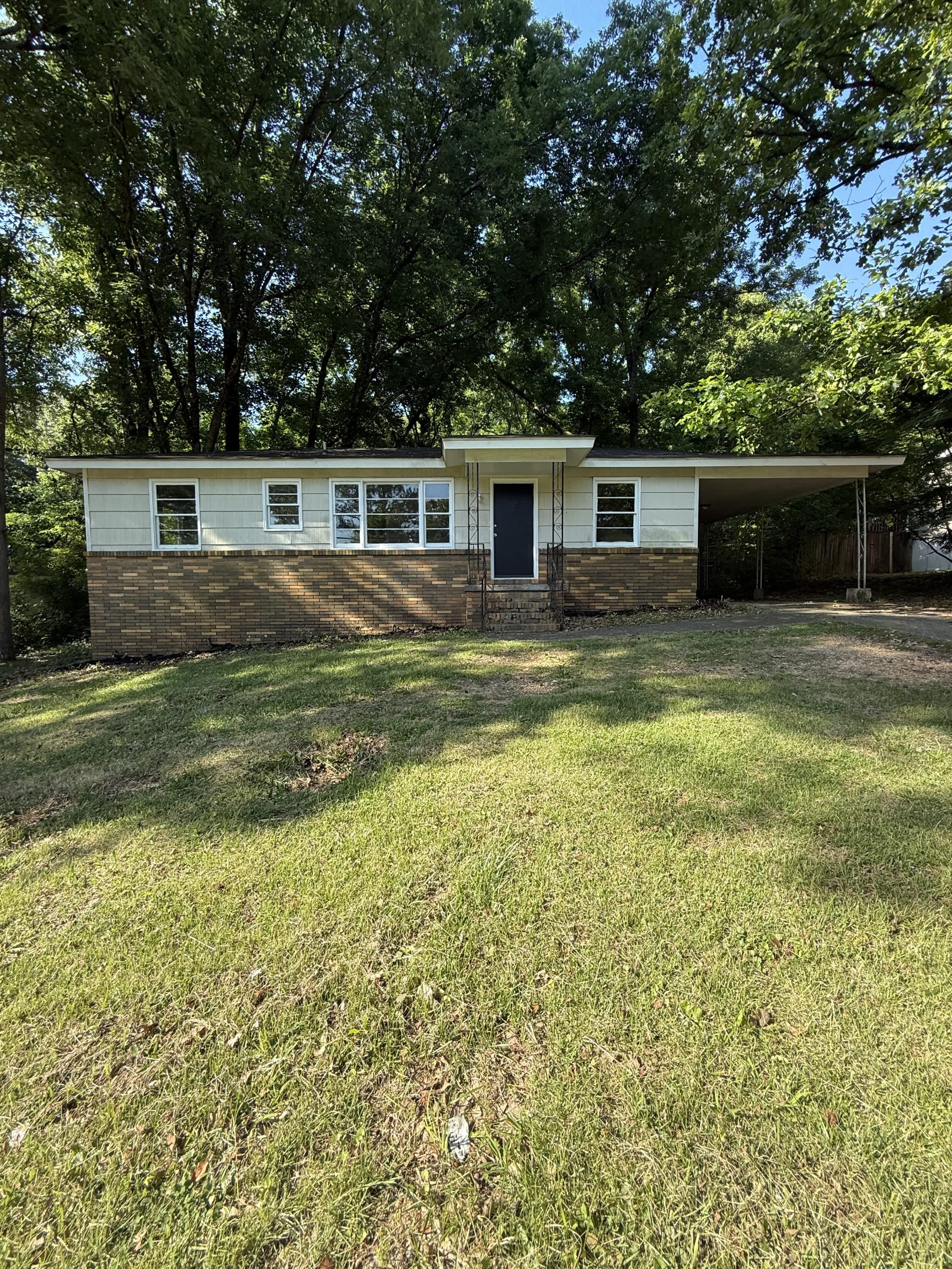 509 20th Avenue Northeast – photo 1 of 11