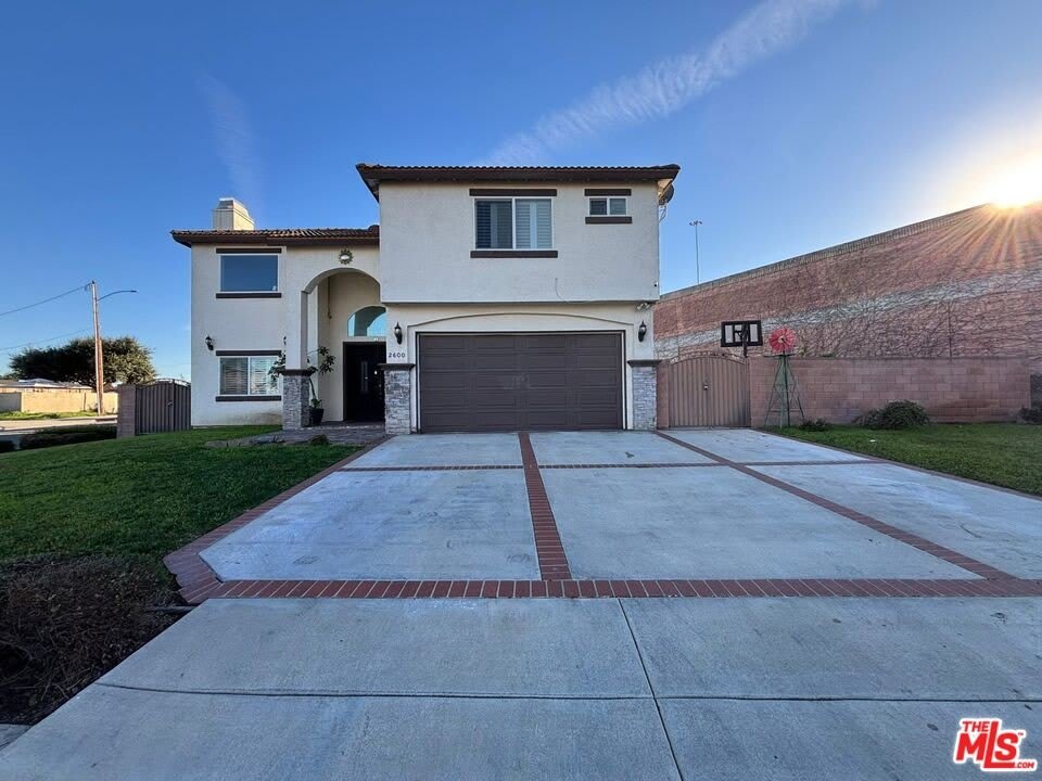 2600 W Picadilly Way – photo 1 of 141