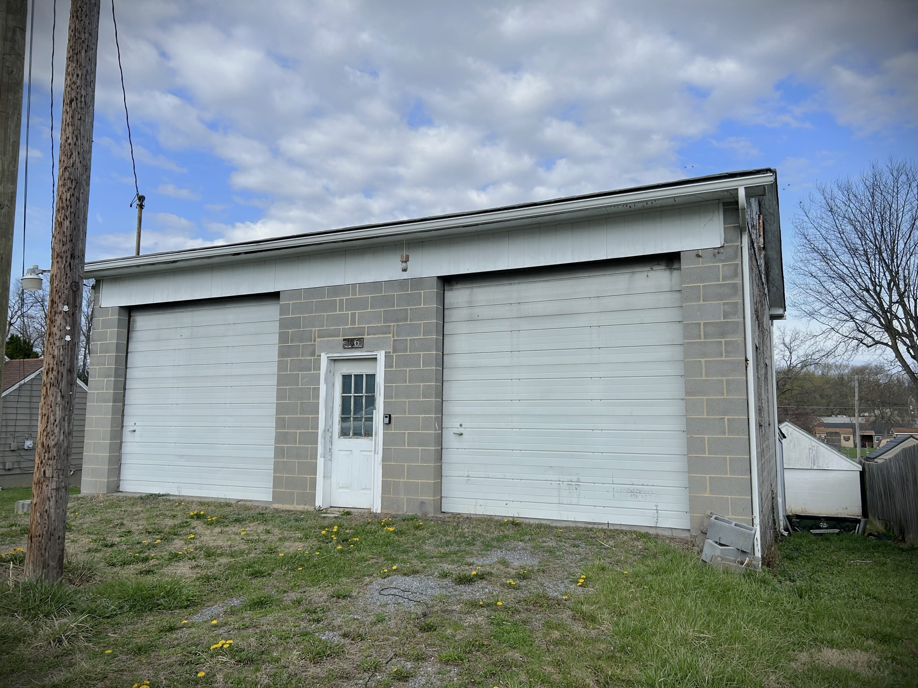 106 Redwood Ln. – photo 1 of 2