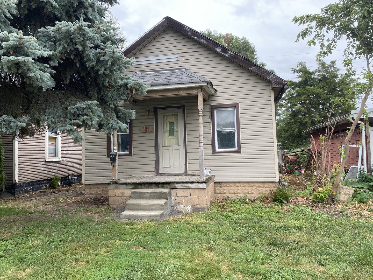 605 N Monroe Street – photo 1 of 8