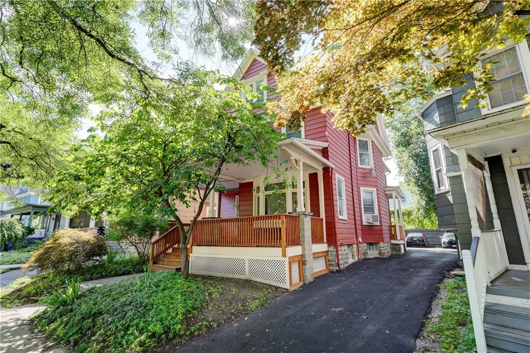 47 Amherst Street – photo 1 of 24