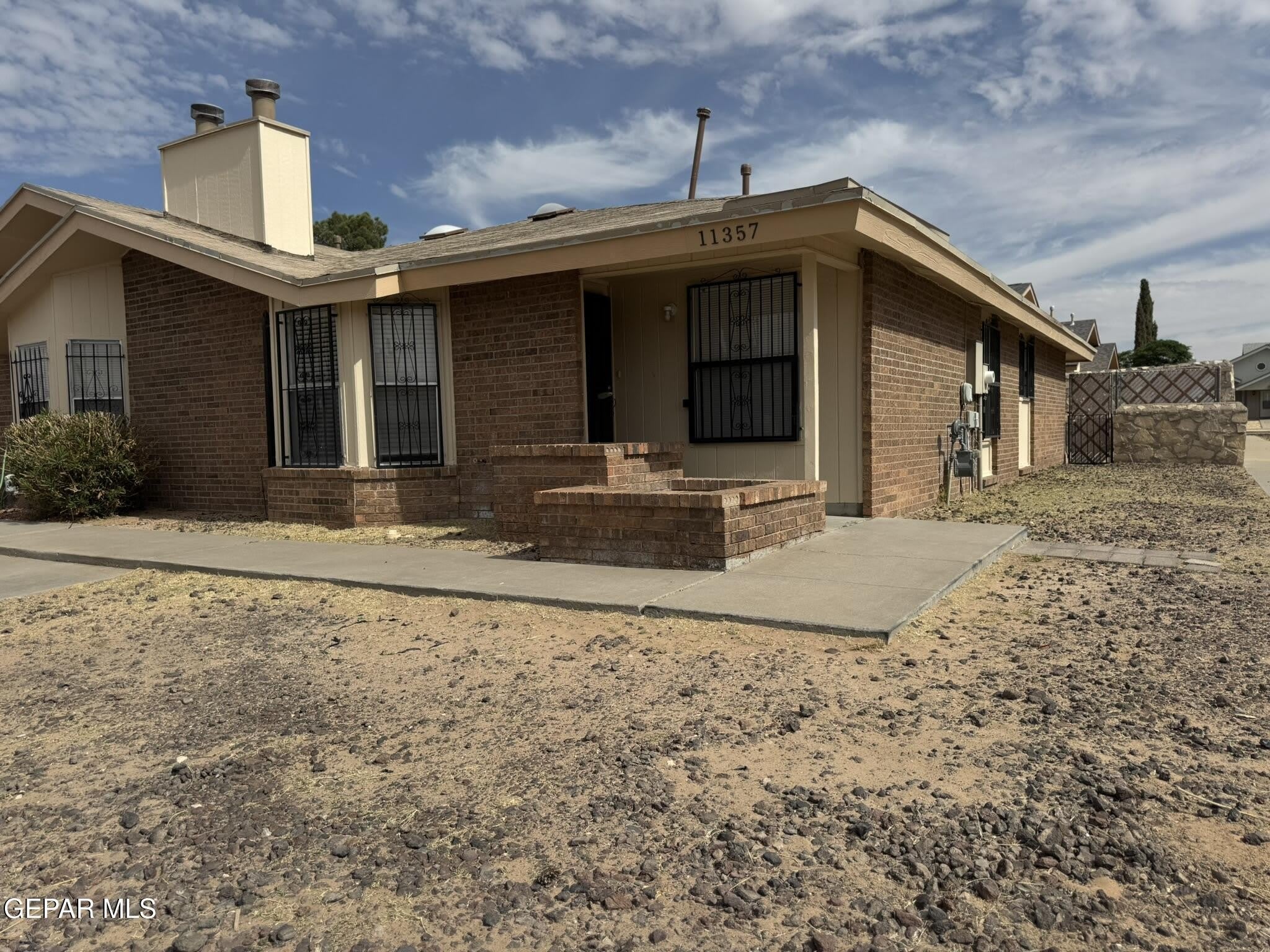 11357 LAKE ERIE Drive – photo 1