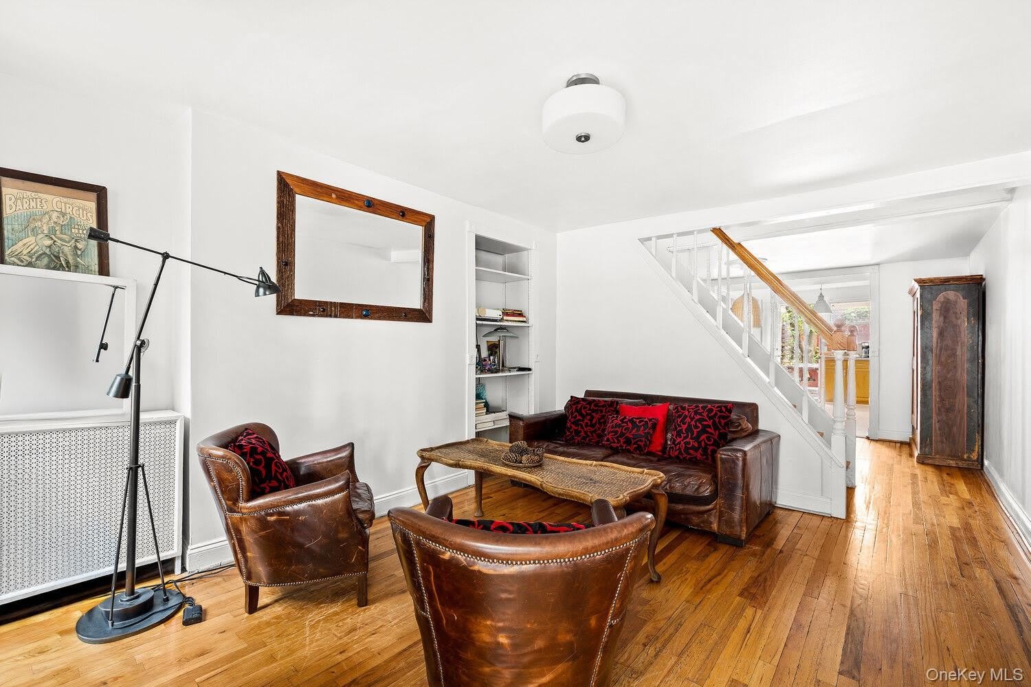 150 POWERS Street – photo 1