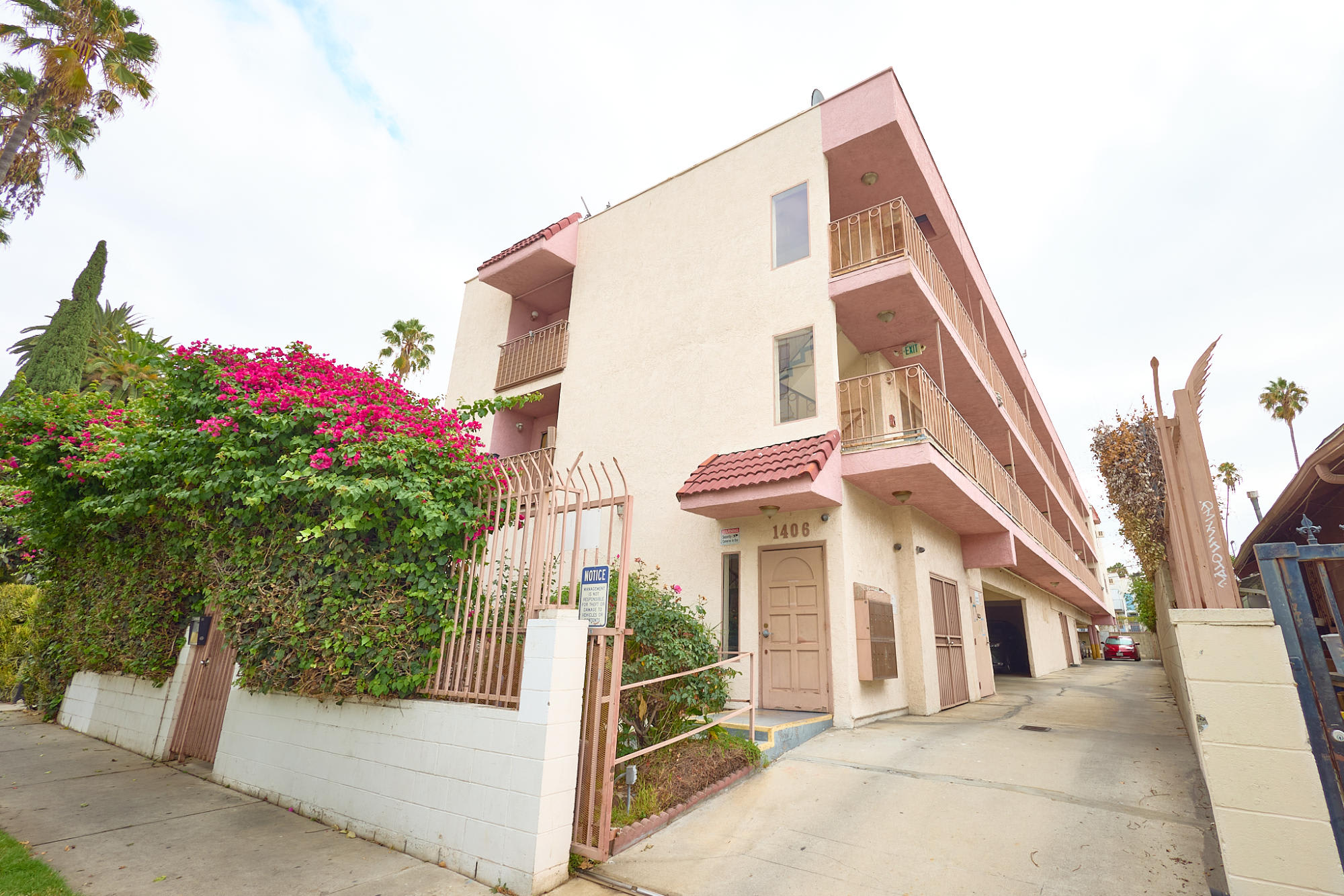 1406 N. Serrano – photo 1