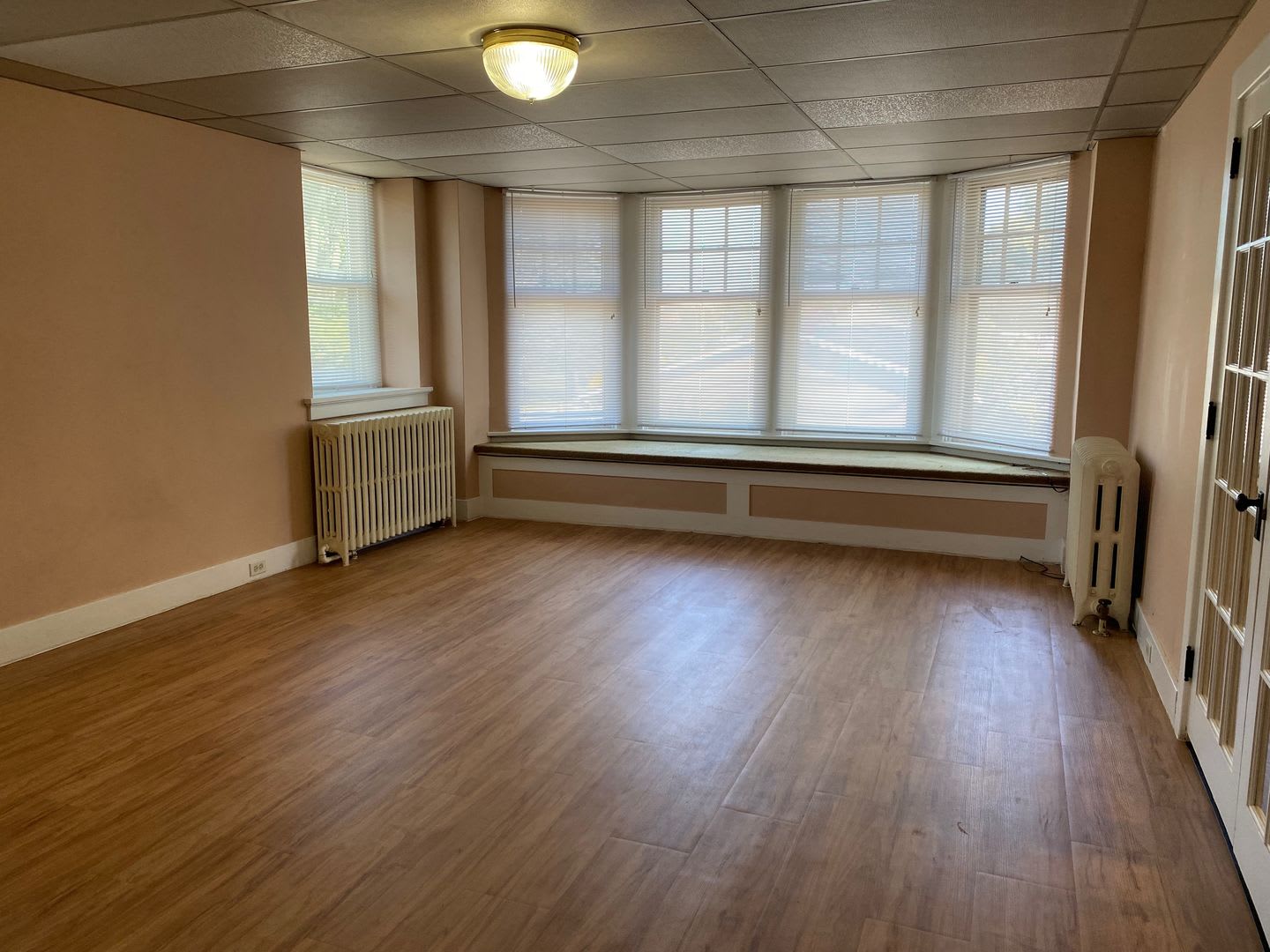3 BEDROOM APARTMENT! – photo 1