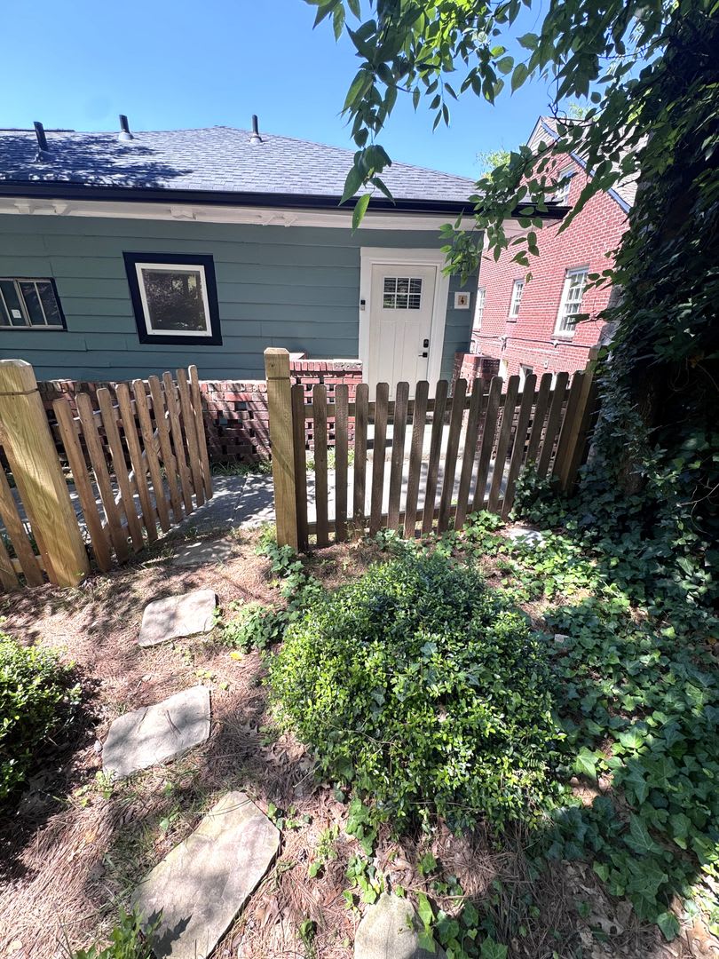 681 Angier Ave NE – photo 1