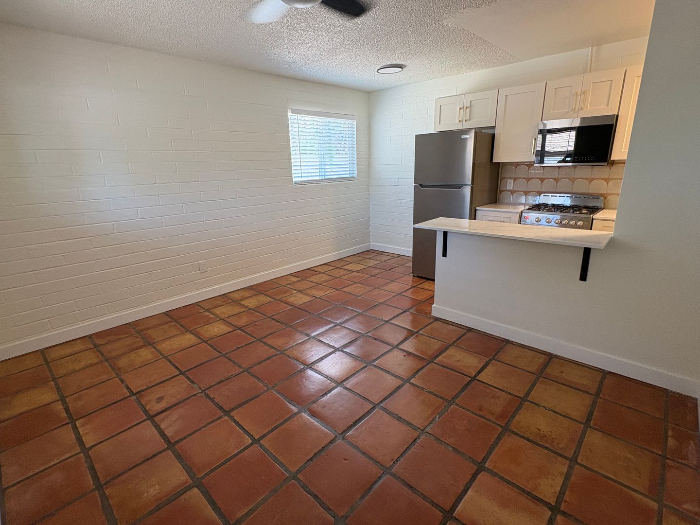 1867 E University Dr – photo 1