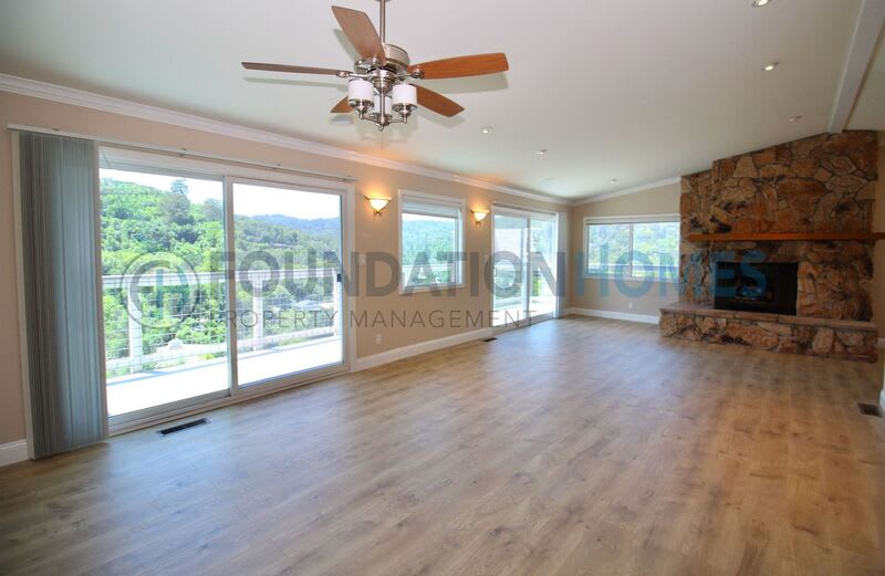 93 Live Oak Ave – photo 1 of 22