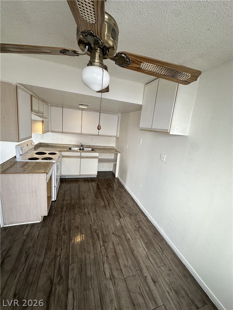 5808 Bromley Avenue – photo 1