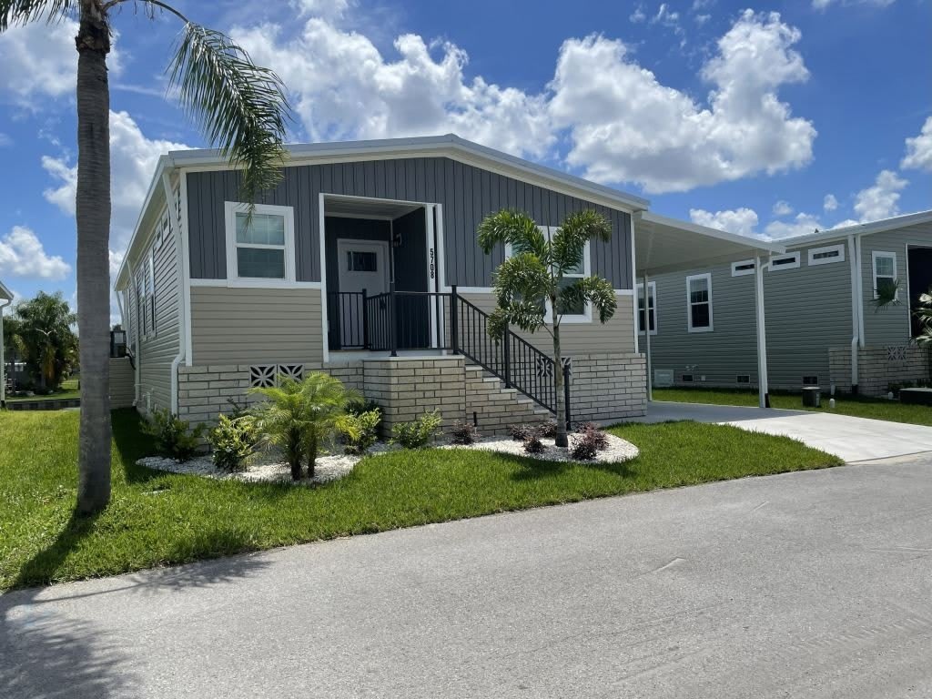 5708 Blue Harbor Drive – photo 1