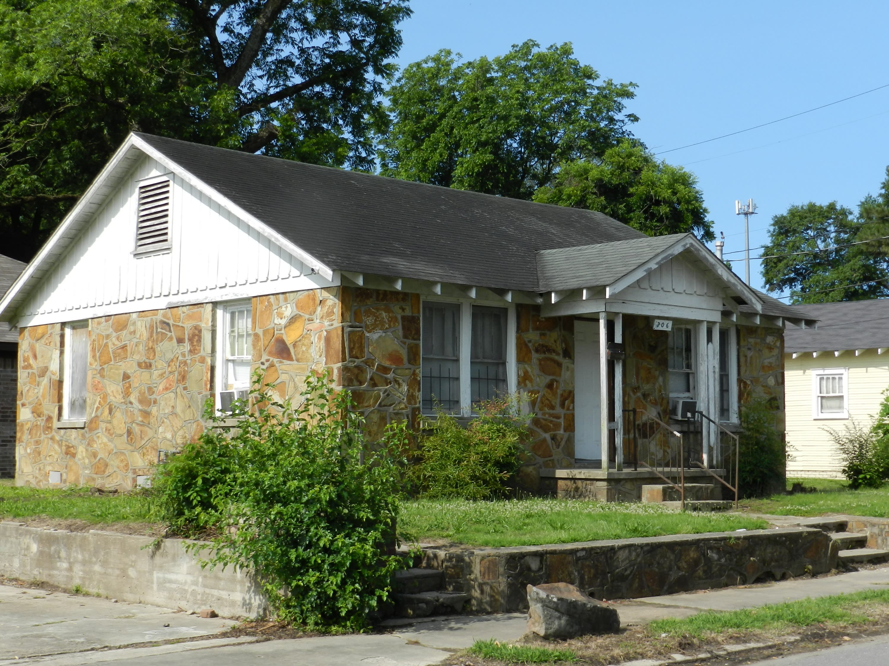 706 W16Th – photo 1