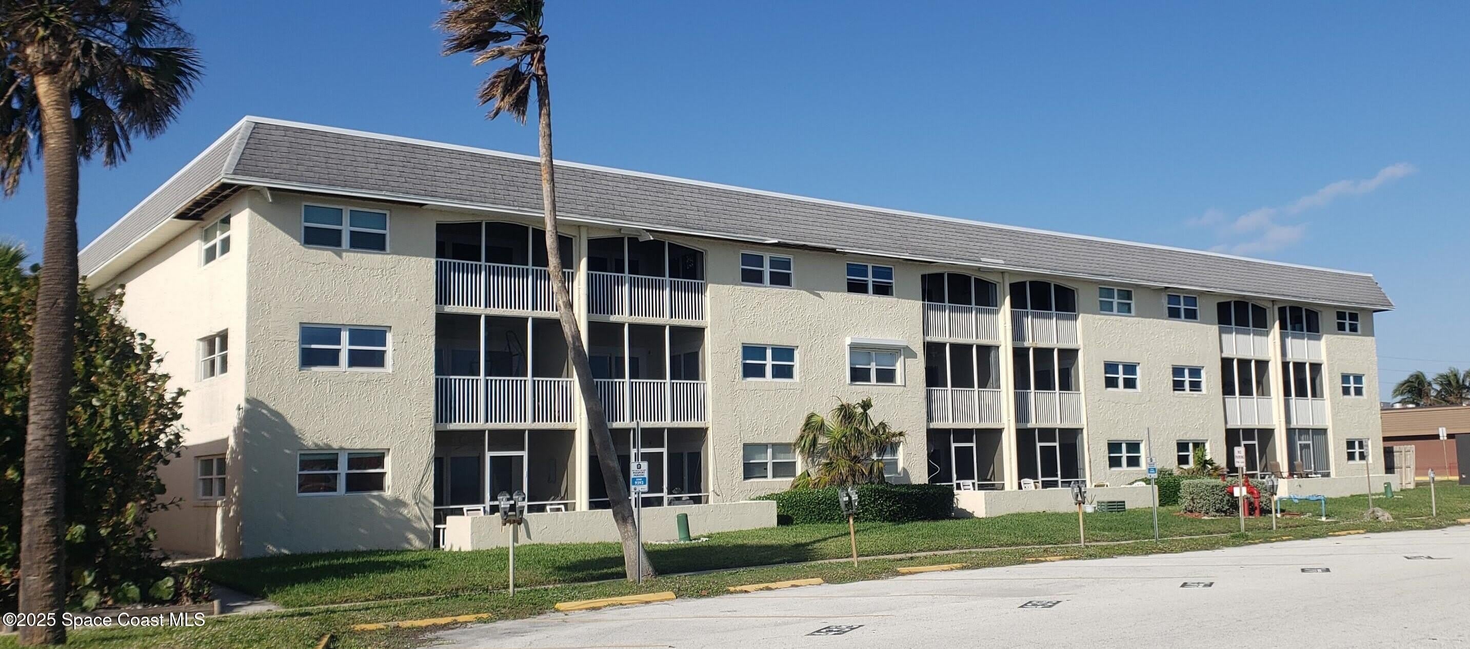 301 S Miramar Avenue – photo 1 of 11