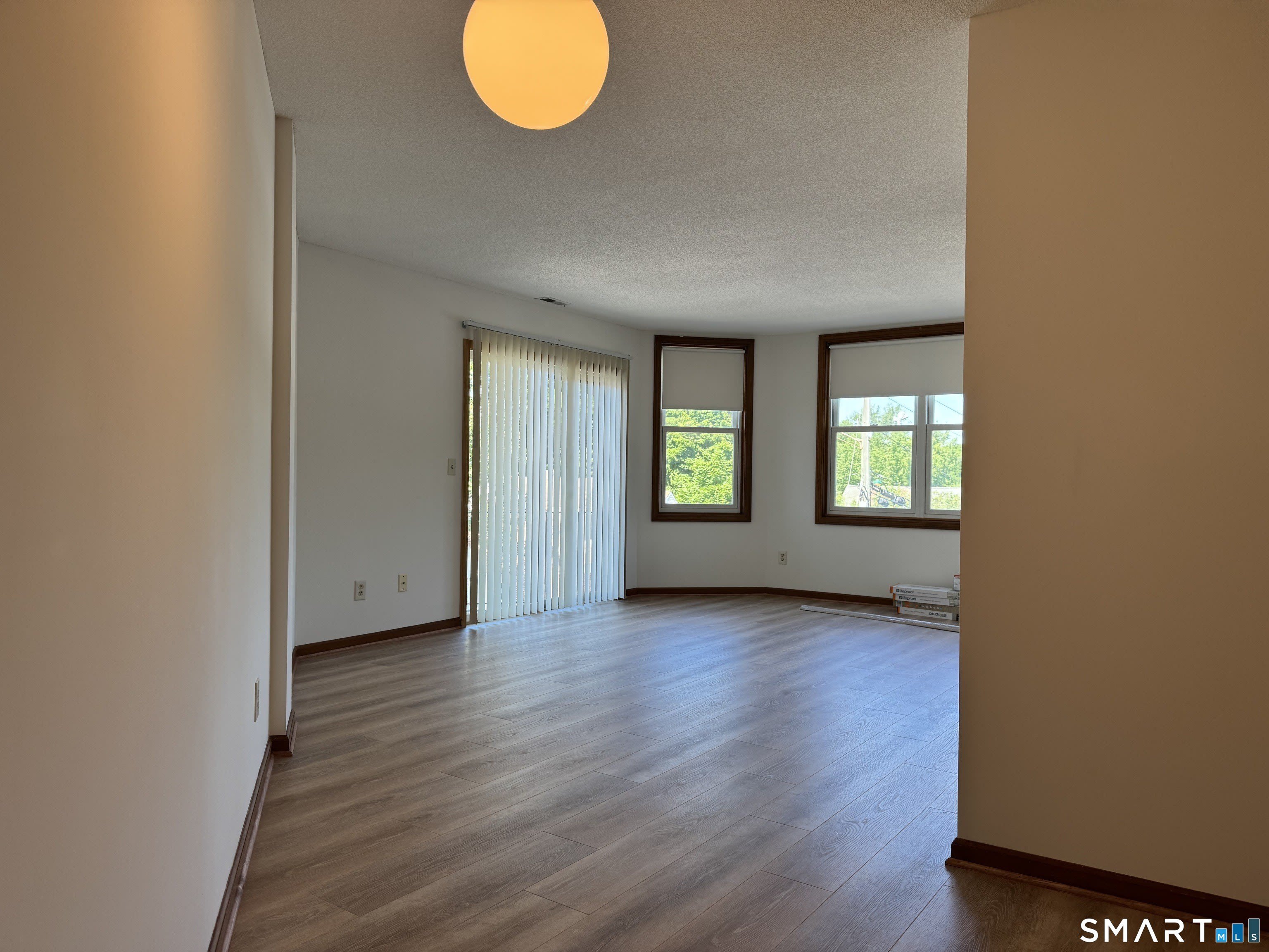 1022 Main Street – photo 1 of 10