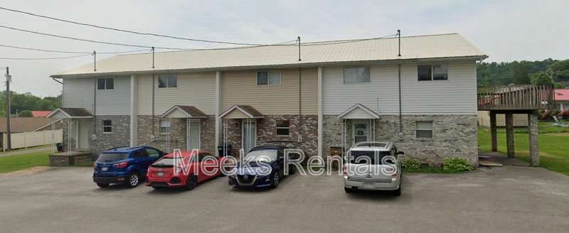 40 Maple Lane – photo 1 of 13