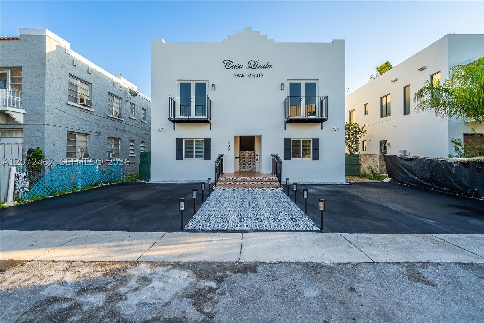 1786 SW 9th St – photo 1