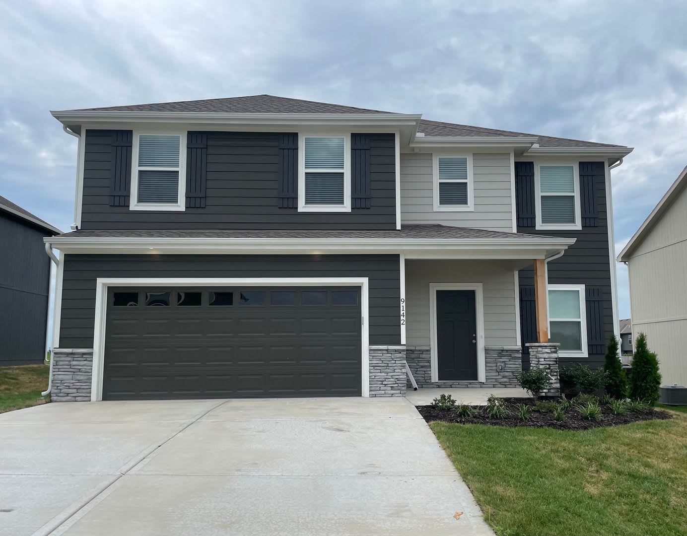 Stunning 4 Bedroom 2 5 Bathrooms Coming Available Soon – photo 1 of 189