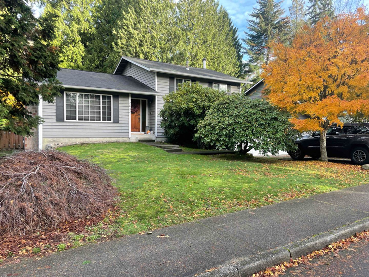 Lovely Kirkland House Ready For Someone To Make It A Home – photo 1