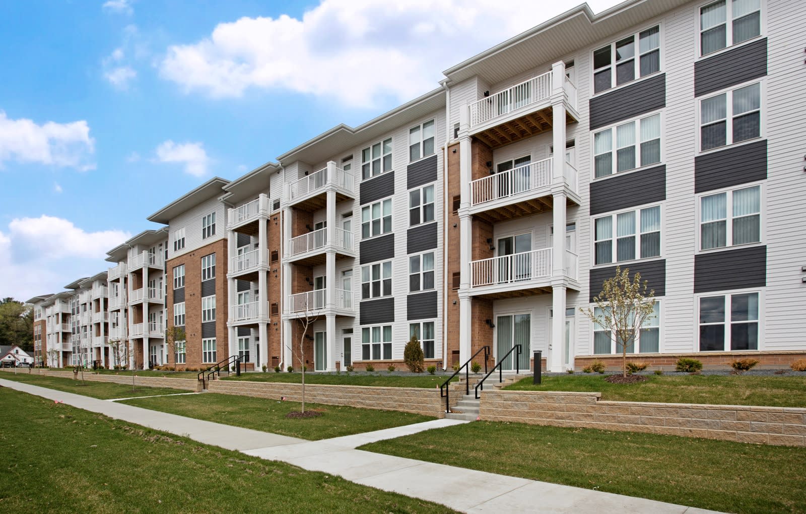 Affordable Housing The Landings Of Lexington – photo 1 of 24