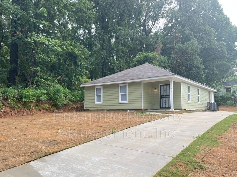 2645 Mirror Avenue – photo 1