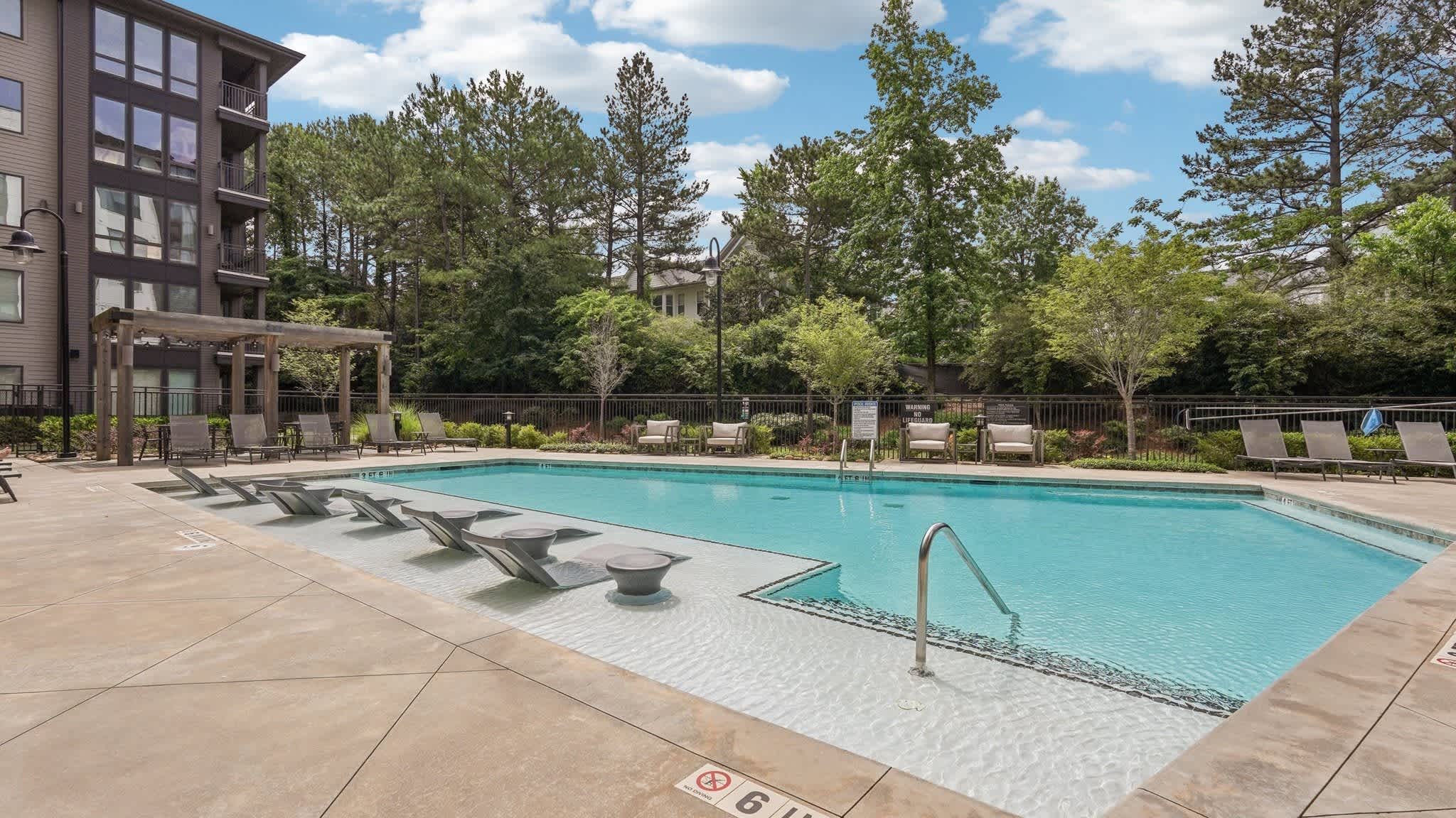 915 Glenwood Apartments at Grant Park – photo 1