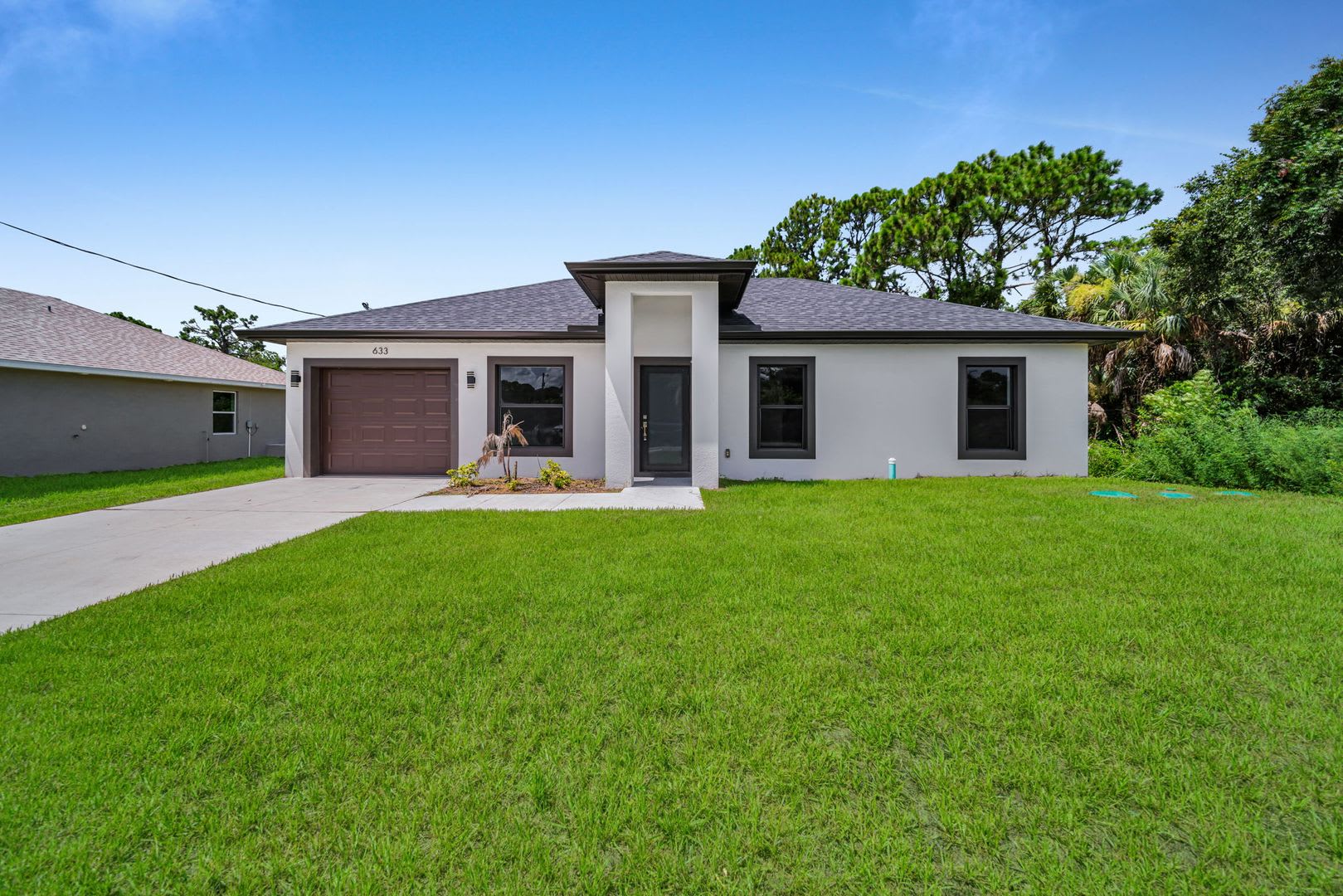 Single family for rent in Lehigh Acres zip code 33972. 3bed/2baths.Rapid approval. – photo 1