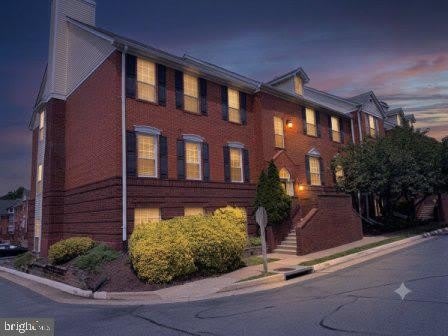 666 GATEWAY Drive SE – photo 1