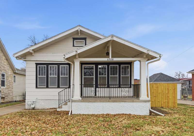 6928 Ballard Ave – photo 1