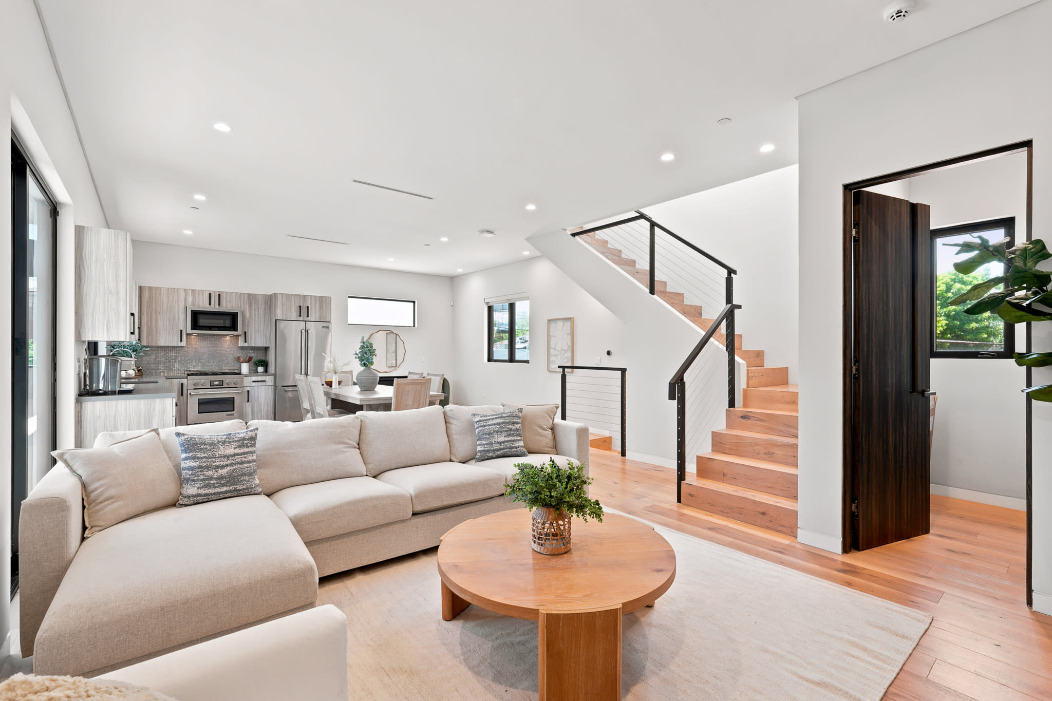 425 North Alfred Street – photo 1