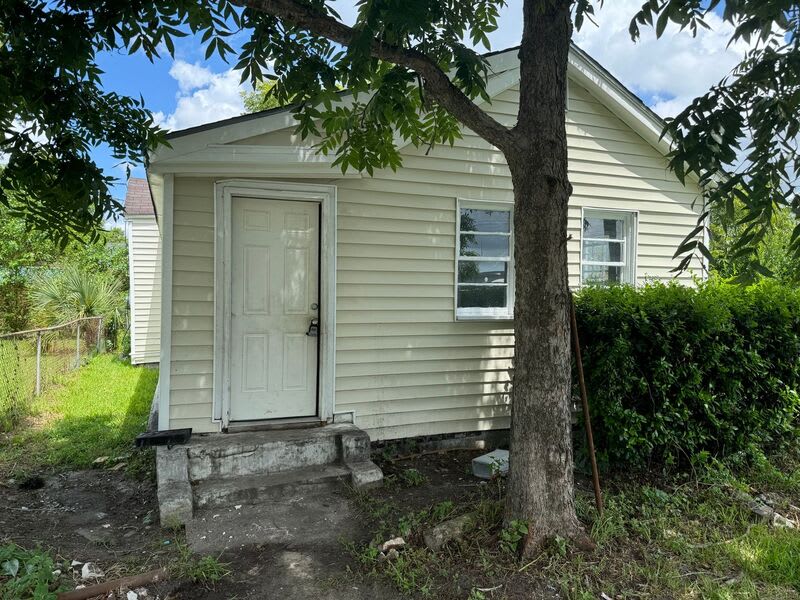 2114 Adair St – photo 1