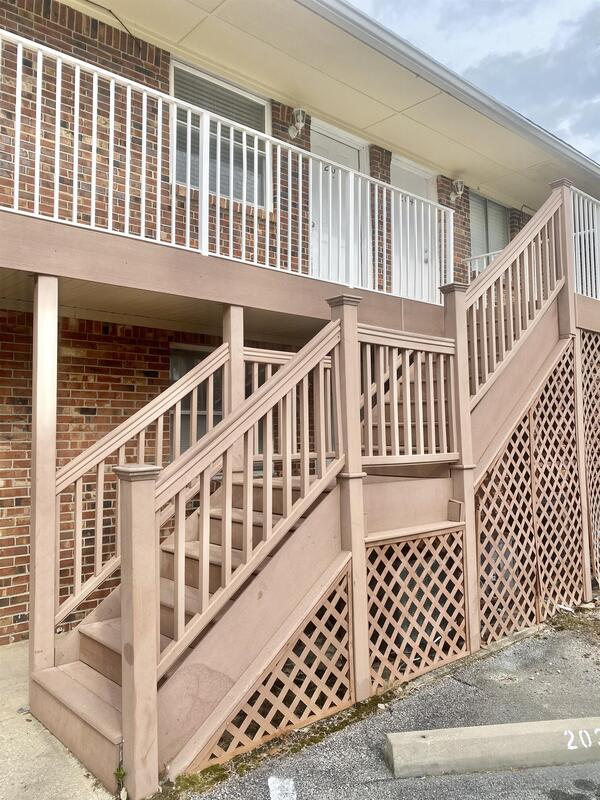 315 Bream Ave, 203 – photo 1