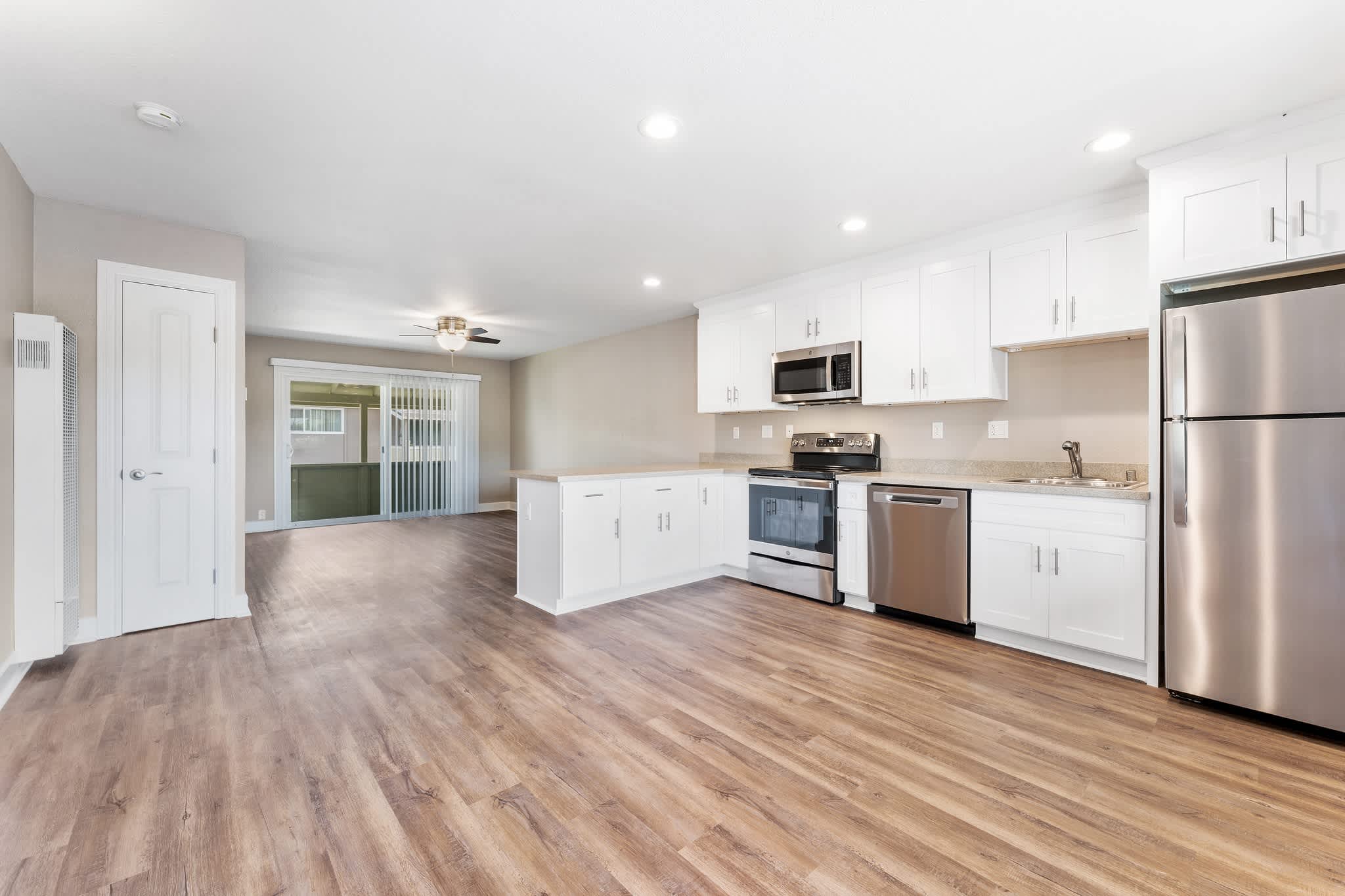 Fremont Arms Apartments – photo 1 of 167