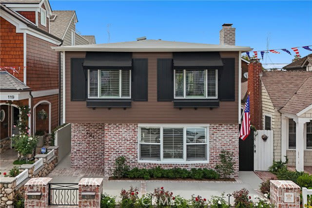 121 Topaz Avenue – photo 1 of 7