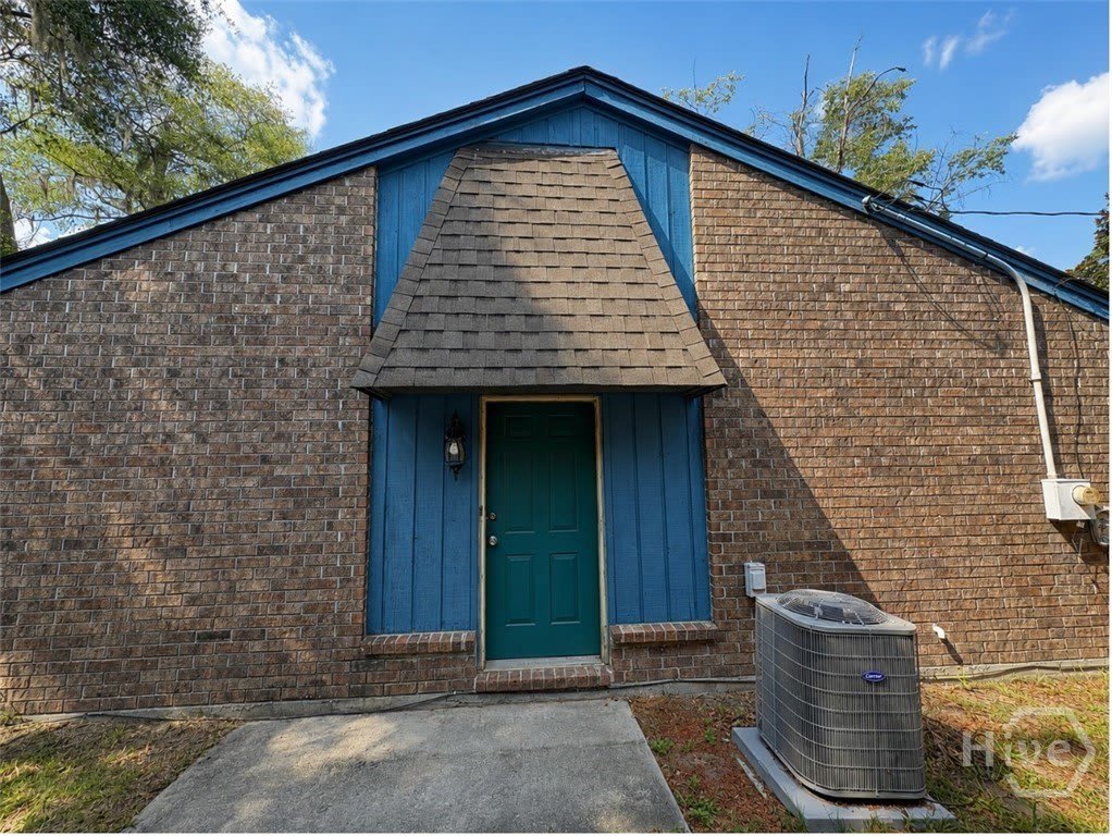 432 Edgewater Road – photo 1