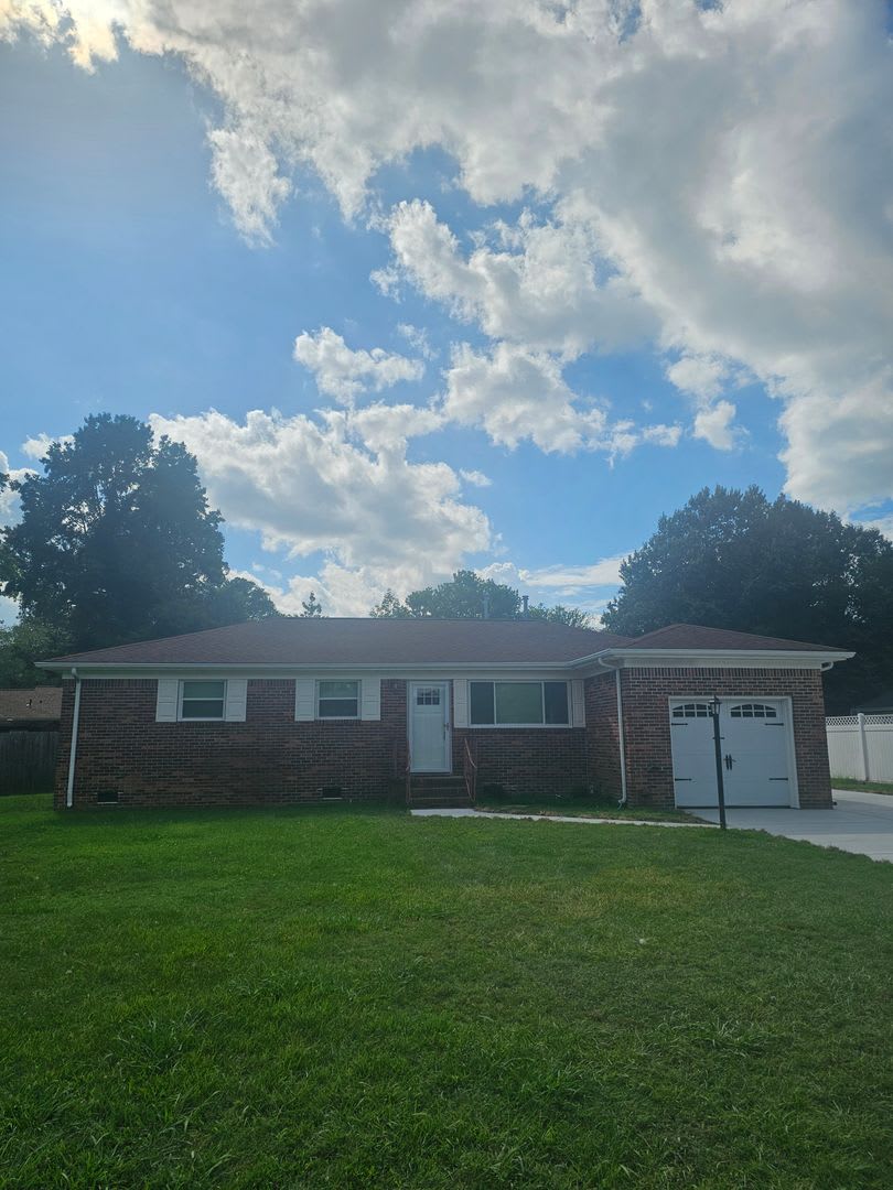 1068 Sharon Dr – photo 1