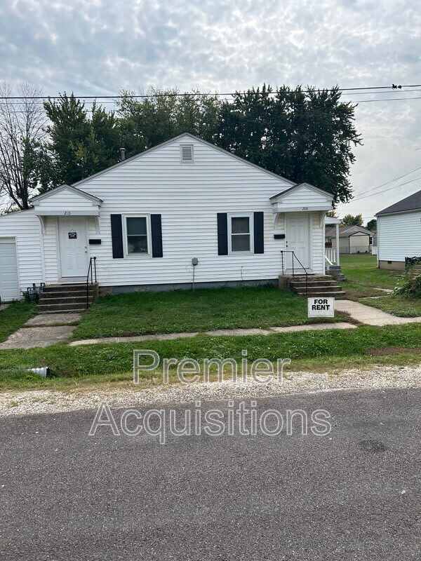 208 E Bland St – photo 1 of 5