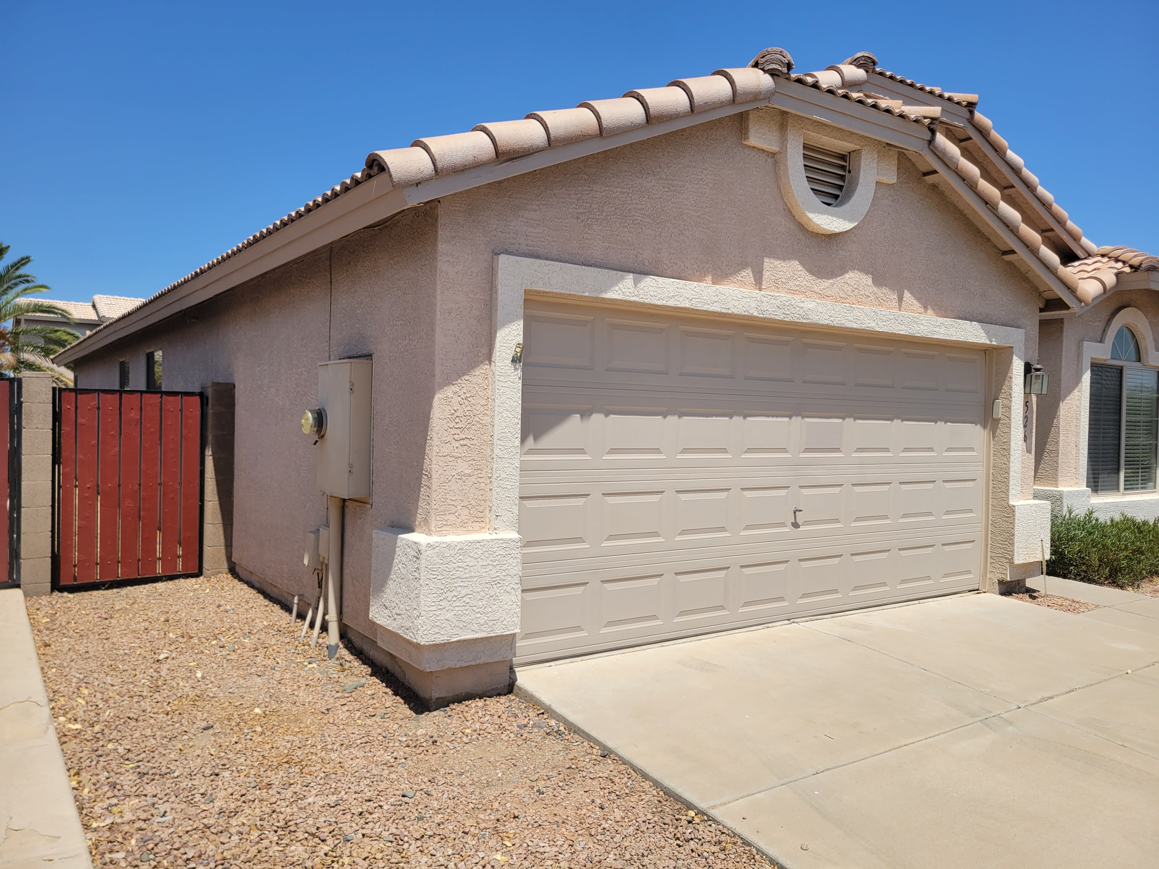 526 West Muriel Drive – photo 1