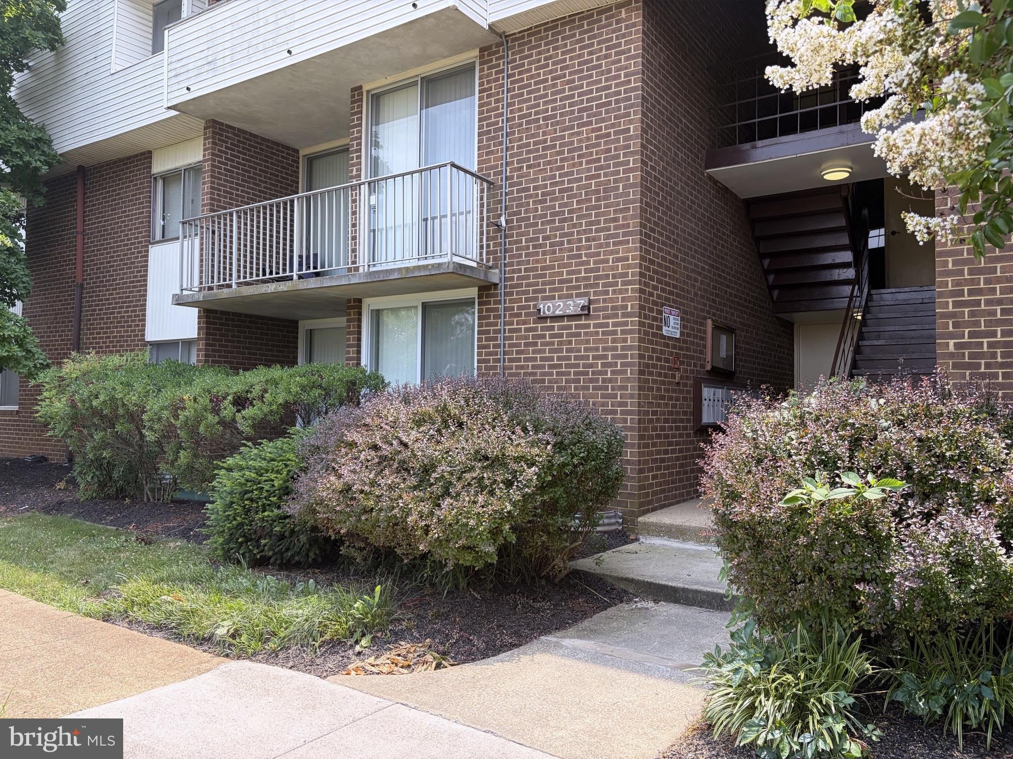 10237 Prince Place – photo 1 of 244