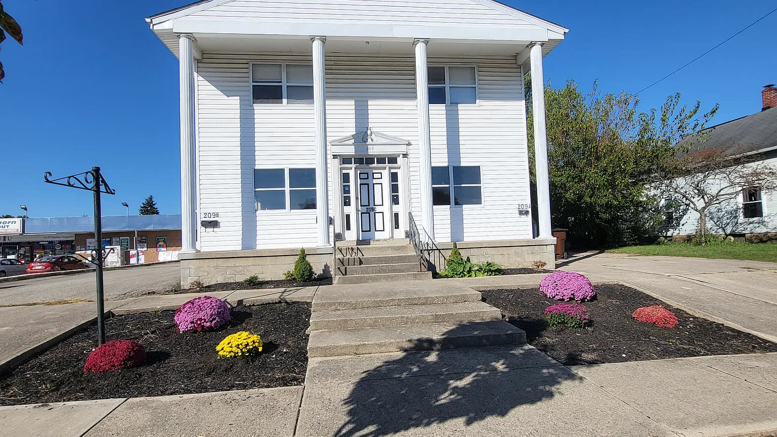 209 East Main Street – photo 1