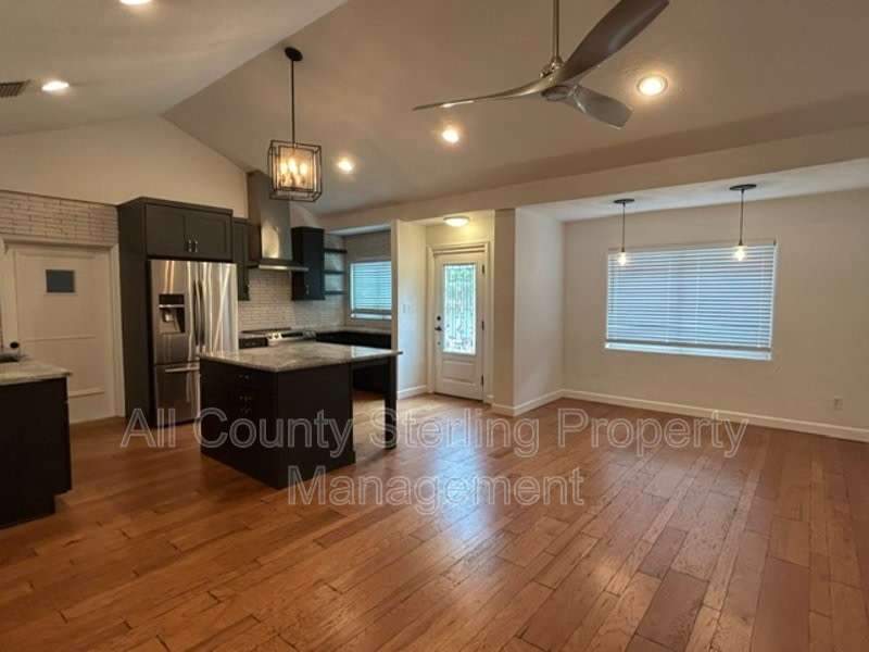 521 W Winter Park St – photo 1