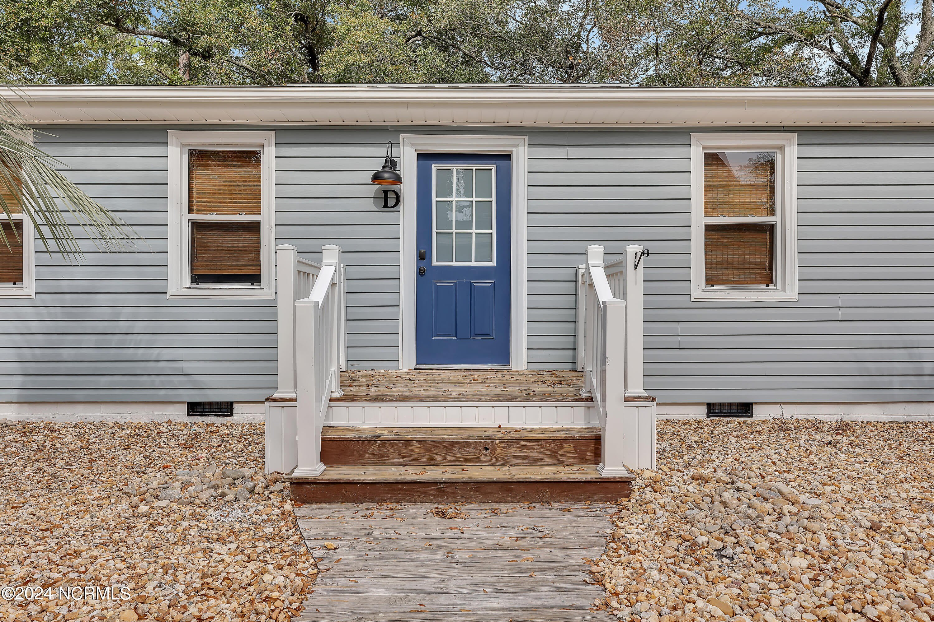 111 NE 19th Street – photo 1 of 40