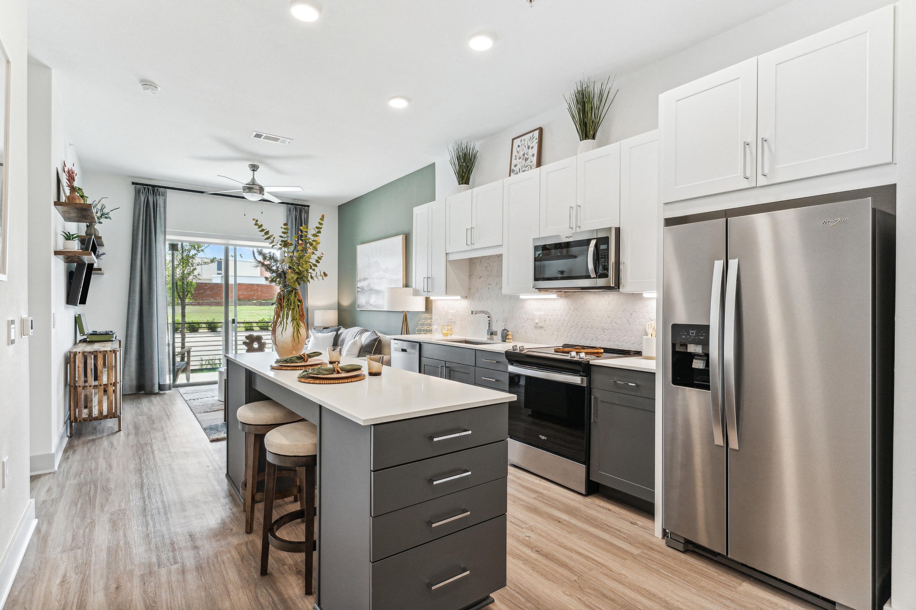 Alta Riverside – photo 1 of 309