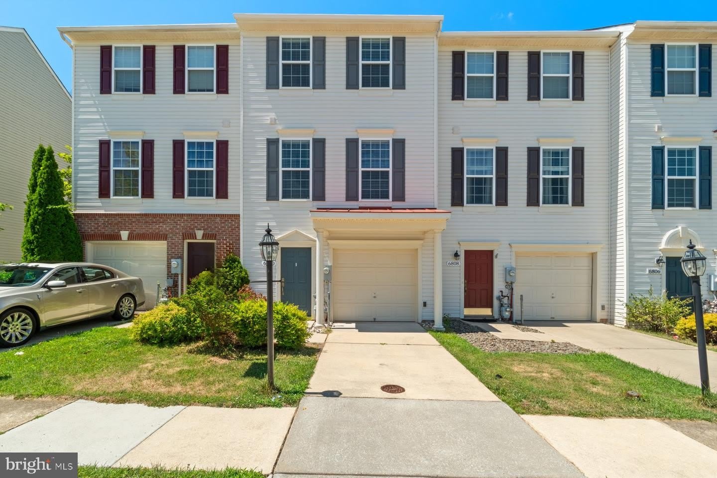 6810 WARFIELD ST – photo 1 of 69